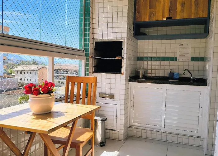 Apartamentos a 200m praia das Toninhas - Condomínio Vista Verde | Piscina na Cobertura com vista Espetacular